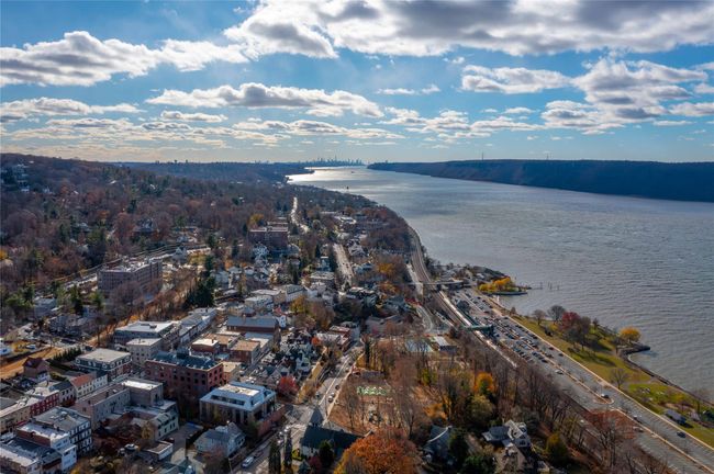 C - 156 Palisade St, Condo with 4 bedrooms, 3 bathrooms and null parking in Dobbs Ferry NY | Image 24