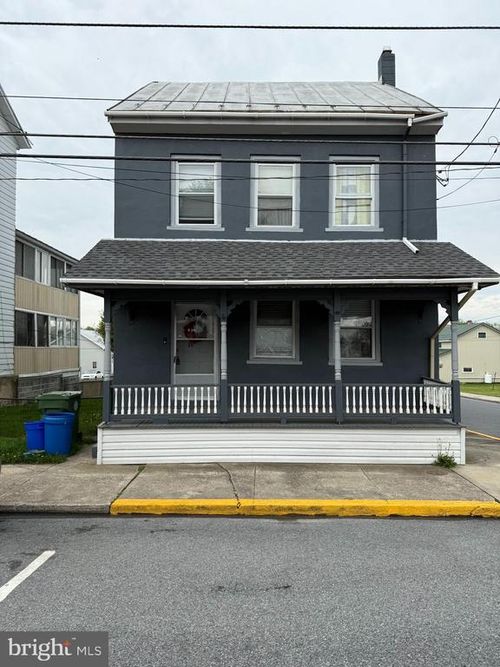 230 N Main St, BERNVILLE, PA, 19506 | Card Image