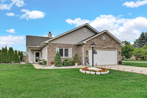 1576 Lilac Ct, Hobart, IN, 46342 | Card Image
