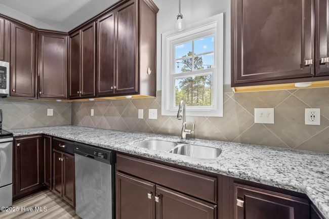 212 Salty Dog Ln, House other with 3 bedrooms, 3 bathrooms and 2 parking in Sneads Ferry NC | Image 9