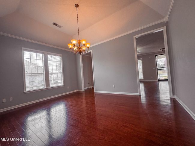 Dining Room (c) | Image 22