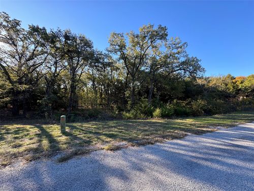 20 Timber Trl, Tioga, TX, 76271-2353 | Card Image