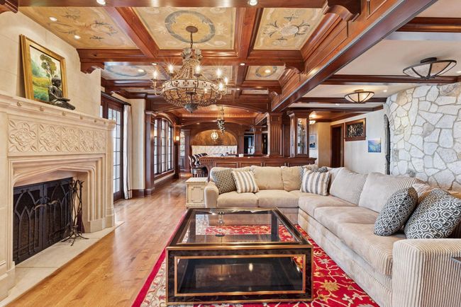 6425 Virginia Dr, House other with 4 bedrooms, 6 bathrooms and null parking in Excelsior MN | Image 31