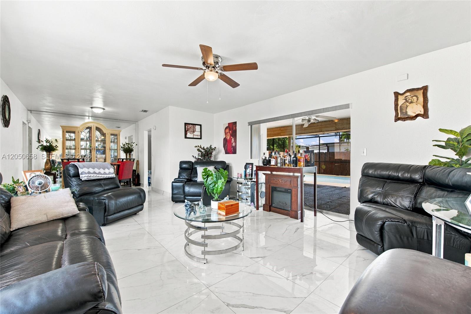 Residential in Miramar 5