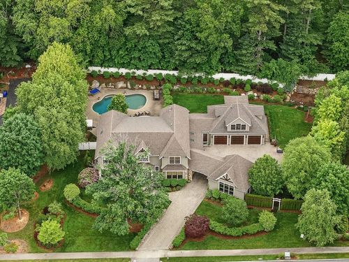4 Abbott Ln, Bedford, MA, 01730-2179 | Card Image