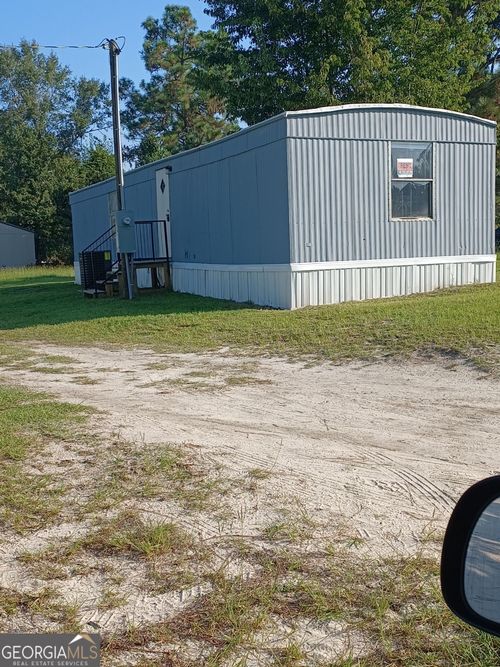 12-625 Allen St, Swainsboro, GA, 30401-3703 | Card Image