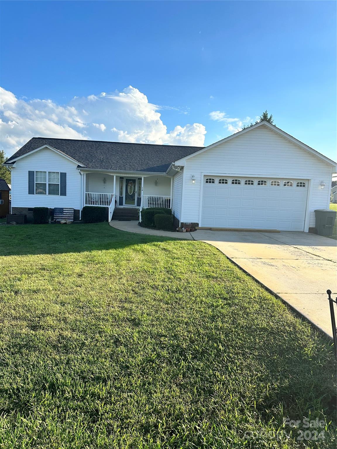 Dundee Ct, Statesville, NC 28625