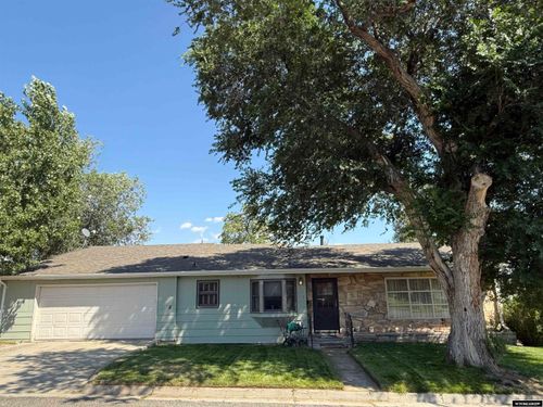 115 N 13th St, Thermopolis, WY, 82443-2112 | Card Image