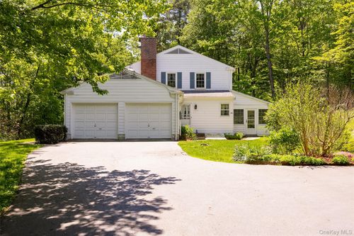 50 Aspinwall Rd, Red Hook, NY, 12571-1158 | Card Image
