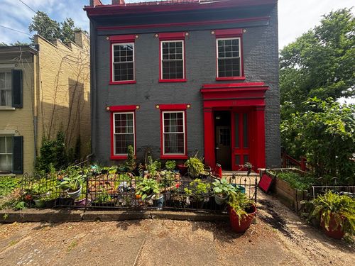 31 W 4th St, Maysville, KY, 41056-1145 | Card Image