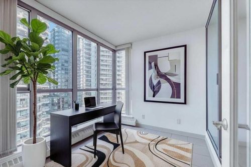 804-650 10 St Sw, Calgary, AB, T2P5G4 | Card Image