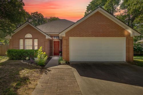 692 High Crest Dr, Azle, TX, 76020-2577 | Card Image