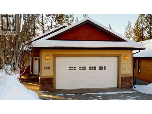 7307 Copper Horn Dr, Radium Hot Springs, BC, V0A1M0 | Card Image