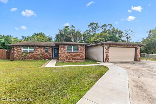 3707 Sunny Dr, Mims, FL, 32754-2907 | Card Image