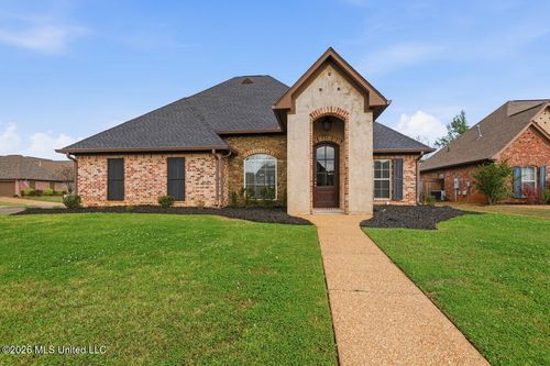 301 Siltstone Rdg, Brandon, MS, 39047-6378 | Card Image