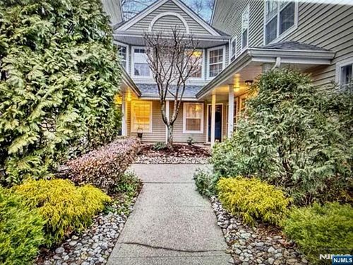 1456 York St, Mahwah, NJ, 07430-3263 | Card Image