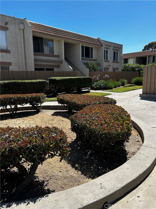 2428 Bolker Dr, Port Hueneme, CA, 93041-1702 | Card Image