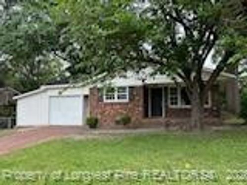1817 Camelot Dr, Fayetteville, NC, 28304-5101 | Card Image