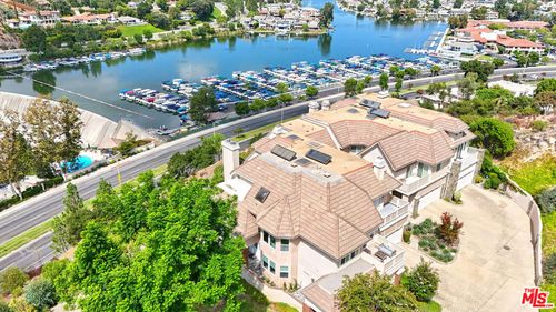 3335 Lake Crest Ct, Westlake Village, CA, 91361-4825 | Card Image