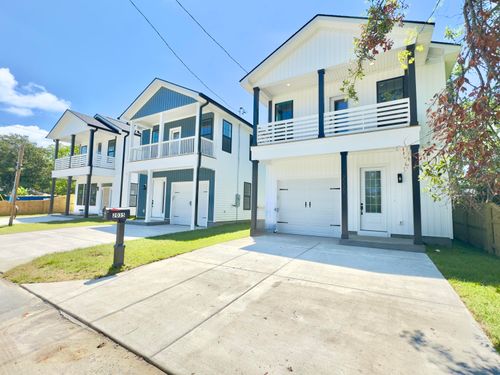 2035 Echo Ave, North Charleston, SC, 29405-8176 | Card Image