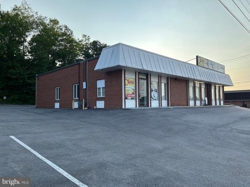 30 W 11th Ave, YORK, PA, 17404-2079 | Card Image