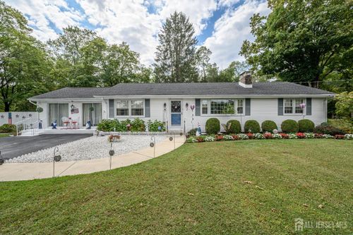 2 Joanne St, West Windsor, NJ, 08550-1247 | Card Image