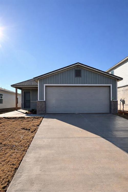 1207 Colt Dr, Guthrie, OK, 73044-5175 | Card Image