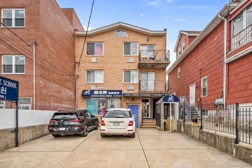 43-07 162nd St, Flushing, NY, 11358-4147 | Card Image