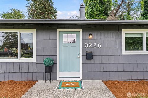 3226 Halverson Ave, Bremerton, WA, 98310-3417 | Card Image