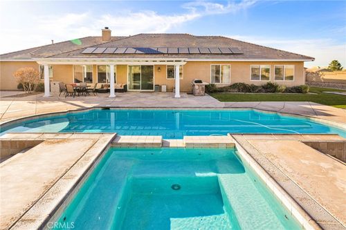 12389 Winesap Rd, Apple Valley, CA, 92308-5143 | Card Image