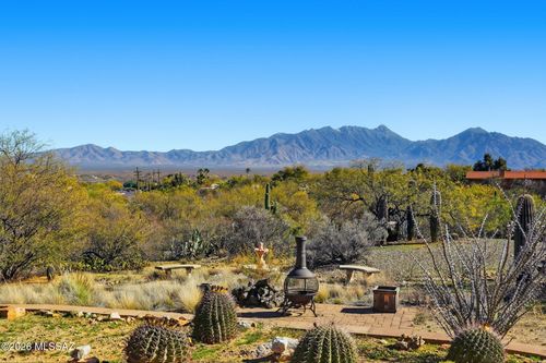 615 W Continental Road, Green Valley, AZ, 85622 | Card Image