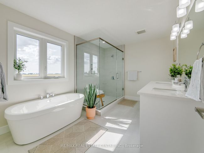 7 - 7966 Fallon Dr, House other with 4 bedrooms, 3 bathrooms and 4 parking in Granton ON | Image 19