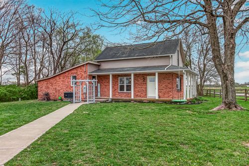 8700 Quaker Trace Rd, Camden, OH, 45311-9557 | Card Image