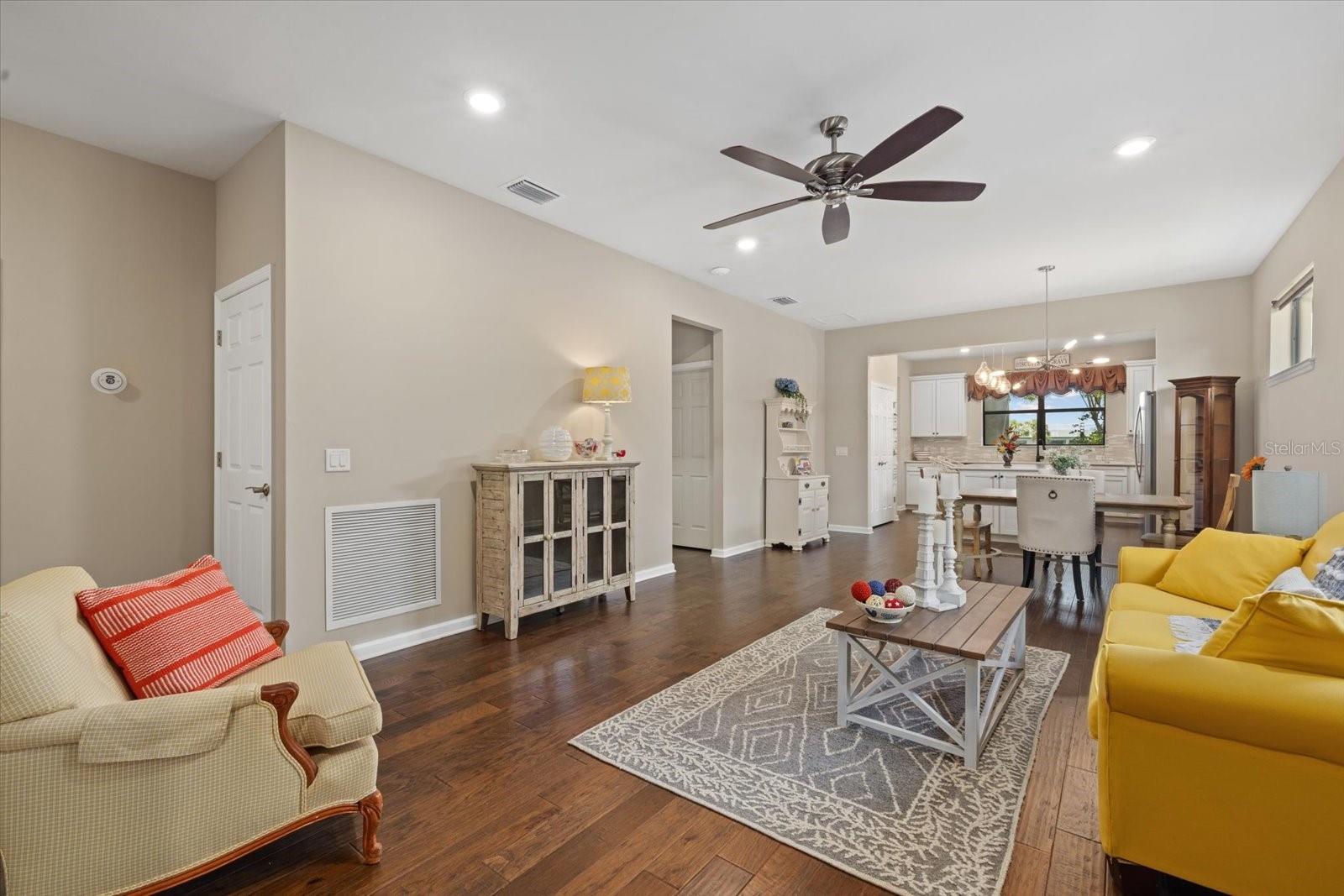 Residential in LAKEWOOD RANCH 4