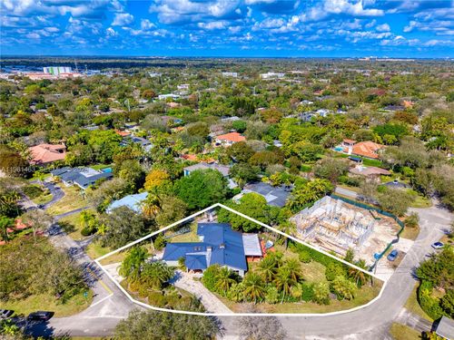 8001 Sw 133rd St, Pinecrest, FL, 33156-6726 | Card Image