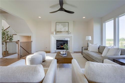 16751 S Hall St, Olathe, KS, 66062 | Card Image