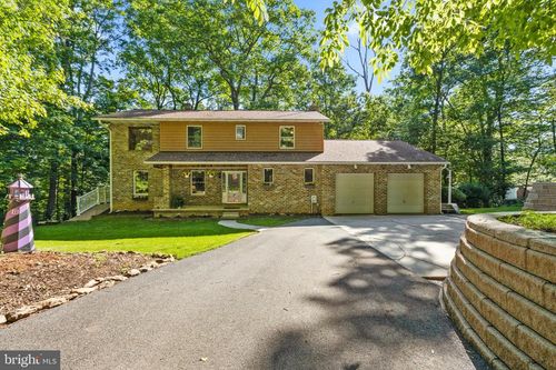 10 Brook Valley Ct, Freeland, MD, 21053-9641 | Card Image
