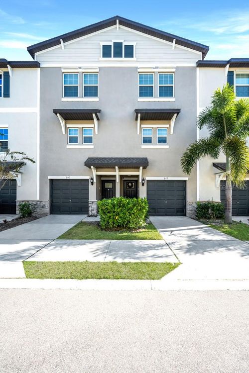 842 Tennyson Mill Cir, Tampa, FL, 33619-0818 | Card Image