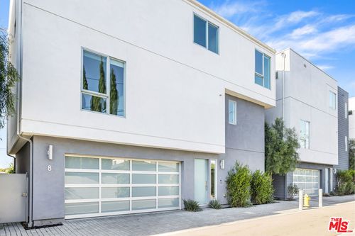 8-11724 Culver Blvd, Playa del Rey, CA, 90293-7648 | Card Image