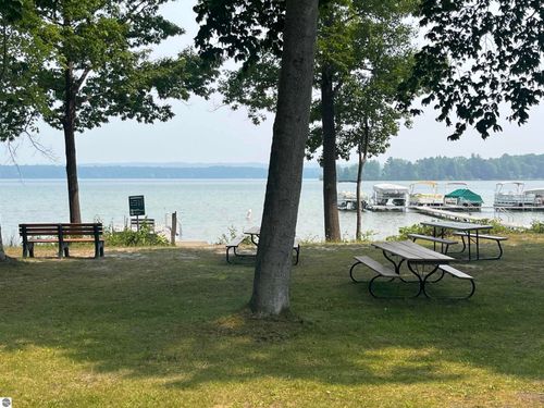 10379 Diamond Park Rd, Interlochen, MI, 49643-9591 | Card Image