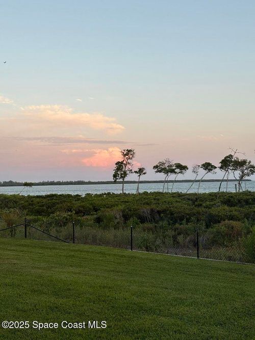 unit-105-27 Harbour Isle Dr W, Fort Pierce, FL, 34949-2779 | Card Image