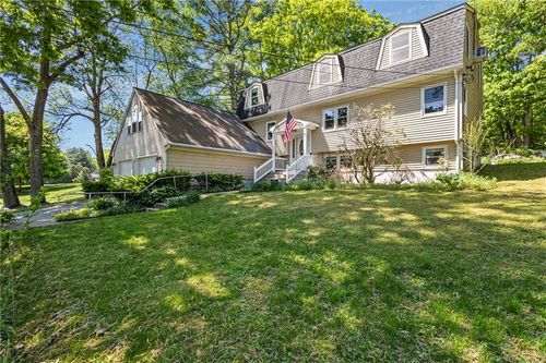 416 Farnum Pike, Smithfield, RI, 02917-1015 | Card Image