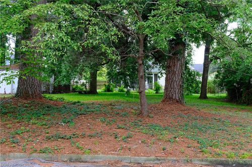 3913 South St, Portsmouth, VA, 23707-2933 | Card Image