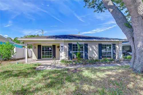 615 E Davis Blvd, TAMPA, FL, 33606-3921 | Card Image