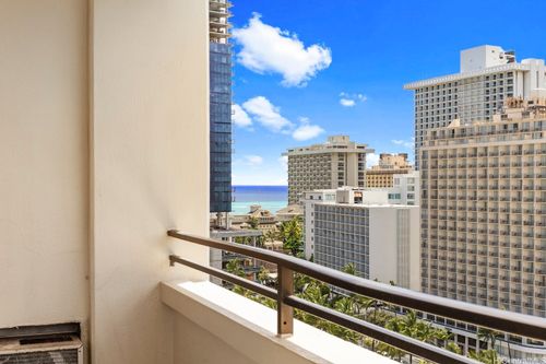 apt-1801-2410 Cleghorn St, Honolulu, HI, 96815-3133 | Card Image