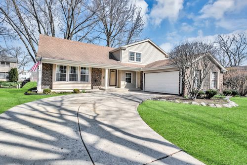 915 Saratoga Dr, Palatine, IL, 60074-3728 | Card Image