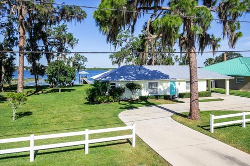 924 Lake Dr E, LAKE PLACID, FL, 33852-6446 | Card Image