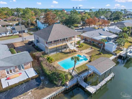 951 Coronado Dr, Gulf Breeze, FL, 32563-3009 | Card Image