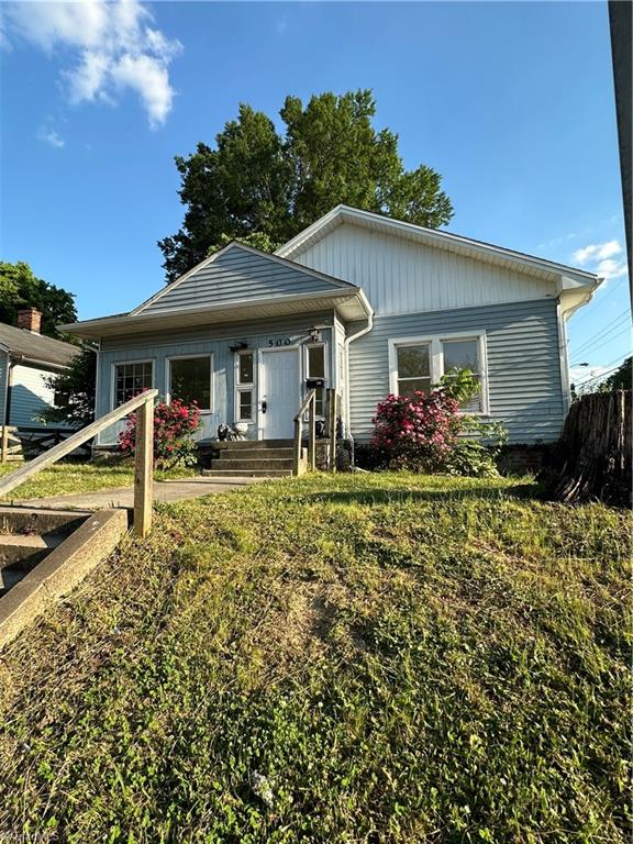 Andrew St, Greensboro, NC 27406