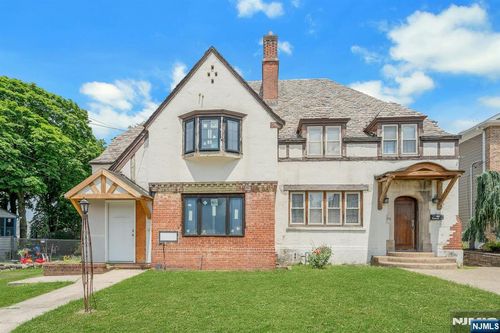 541 Page Ave, Lyndhurst, NJ, 07071-2476 | Card Image
